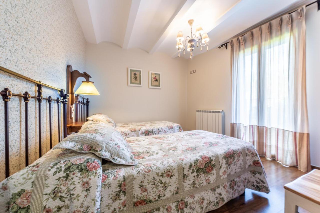 Casa Bergua Guest House Víu Екстериор снимка