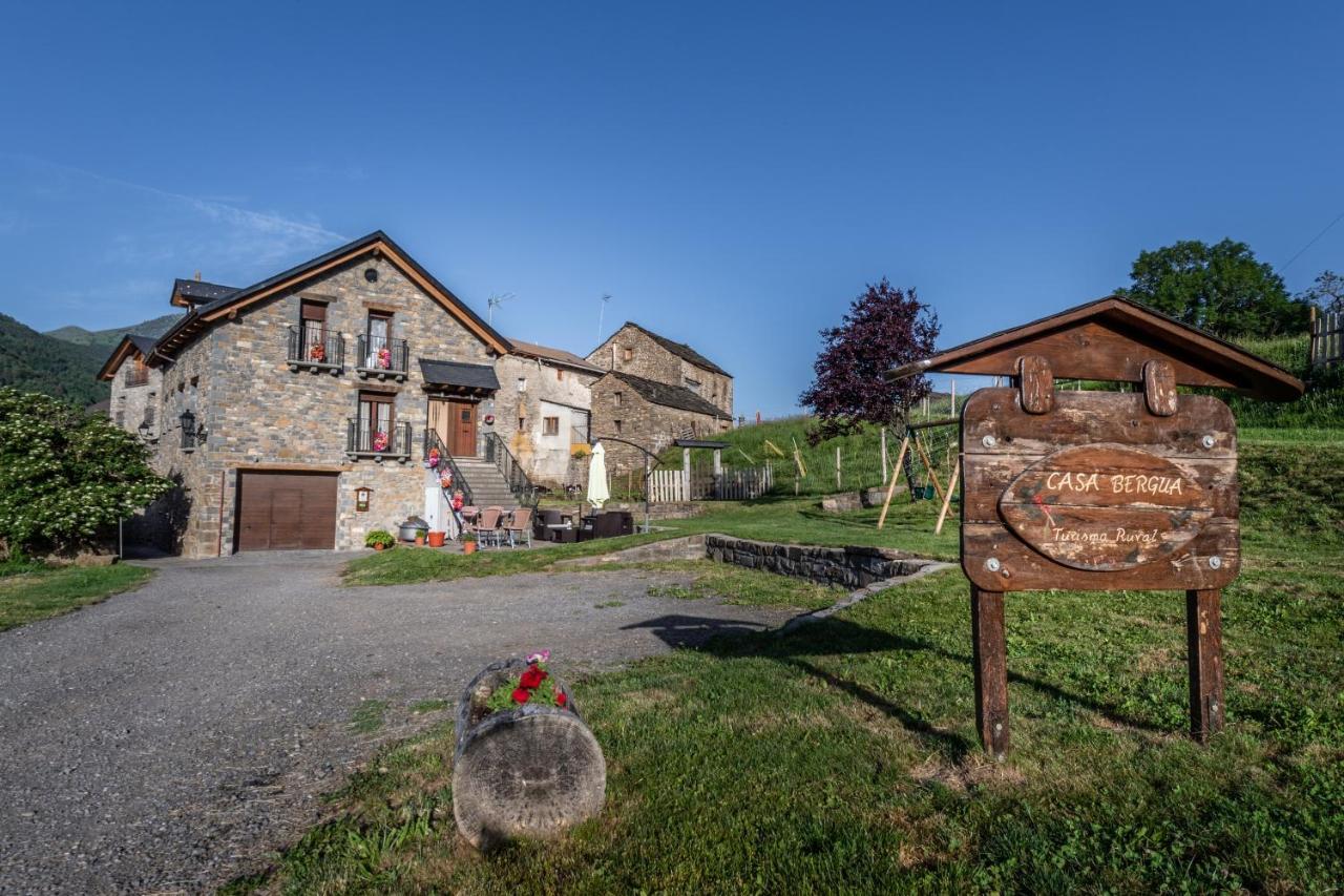 Casa Bergua Guest House Víu Екстериор снимка