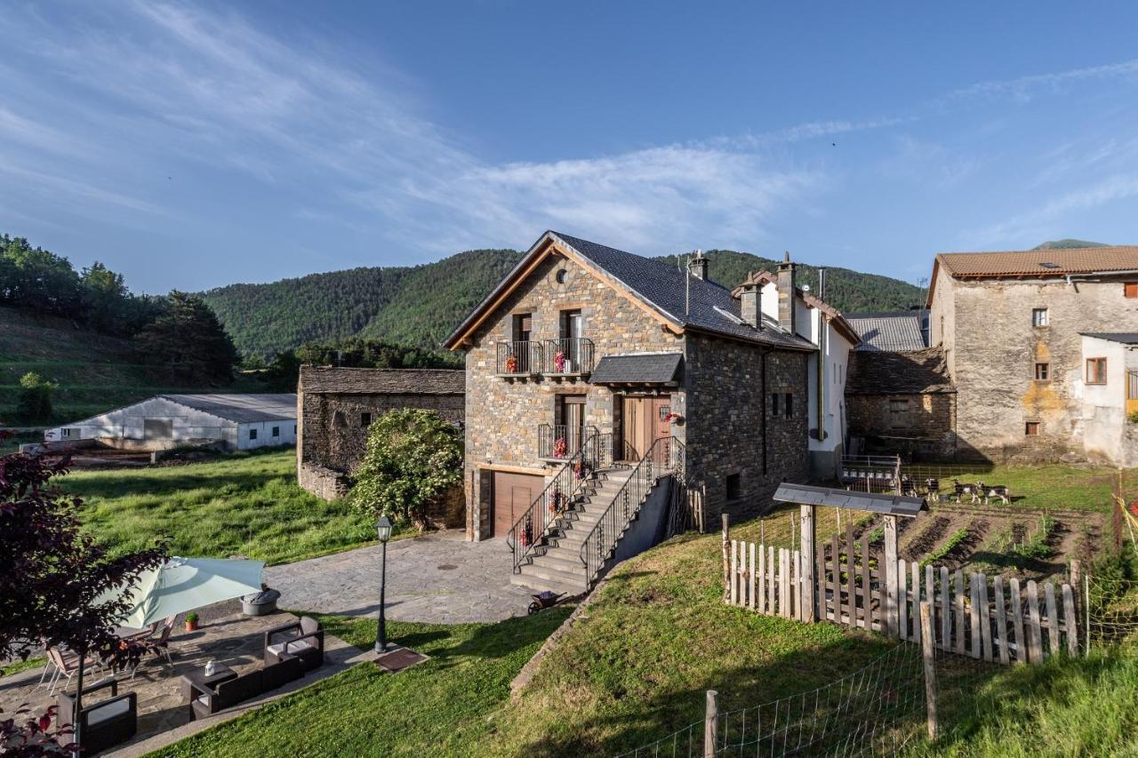 Casa Bergua Guest House Víu Екстериор снимка